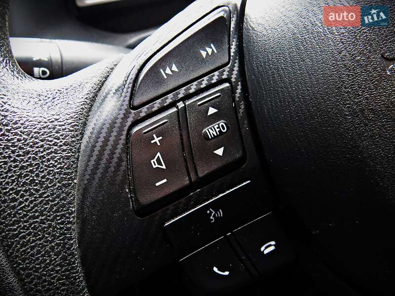 Седан Mazda 3 2015 в Черкассах