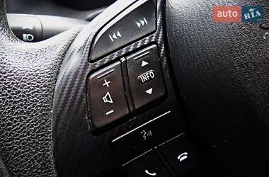 Седан Mazda 3 2015 в 