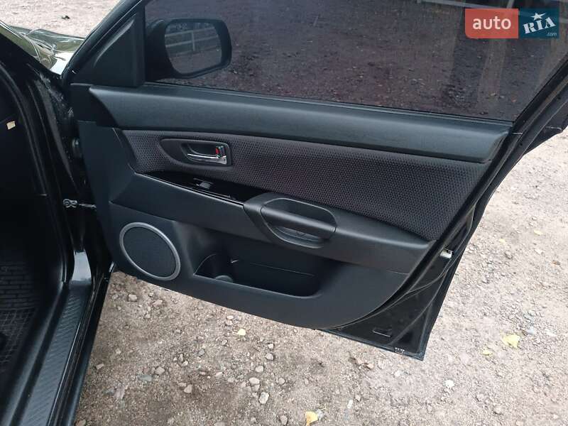 Седан Mazda 3 2008 в Черкассах