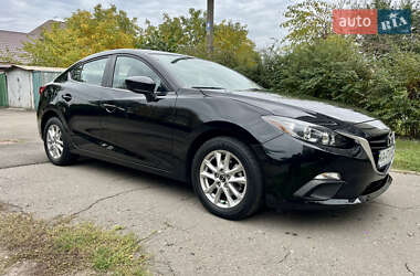 Седан Mazda 3 2015 в 