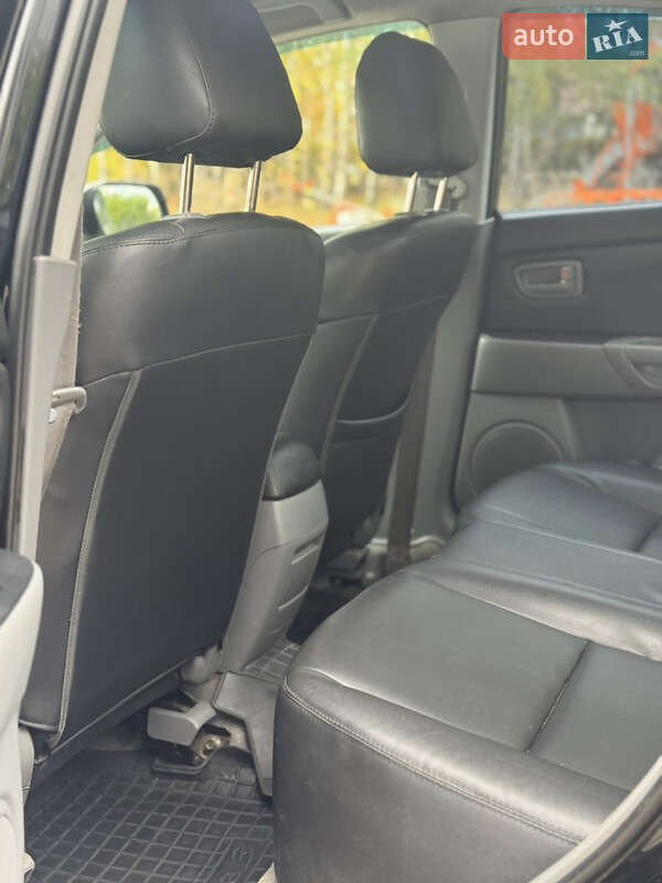 Седан Mazda 3 2007 в Днепре