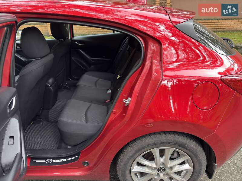 Хетчбек Mazda 3 2013 в Чернігові
