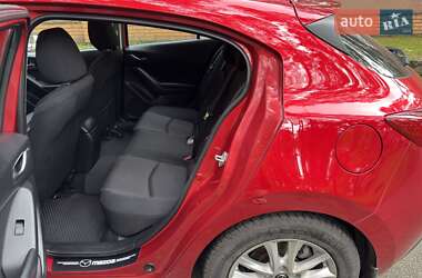 Хэтчбек Mazda 3 2013 в 