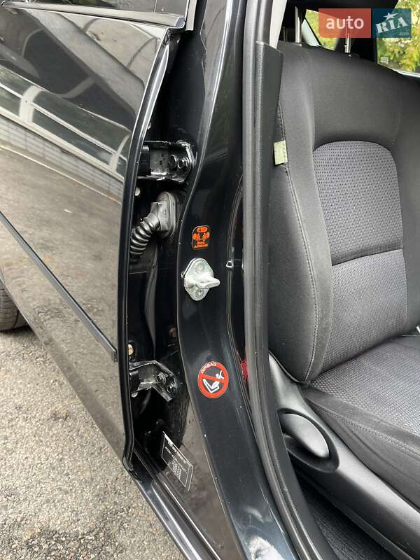 Хэтчбек Mazda 3 2007 в Днепре фото 41 Хэтчбек Mazda 3 2007 в Днепре