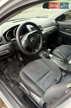Седан Mazda 3 2005 в  фото 13 Седан Mazda 3 2005 в