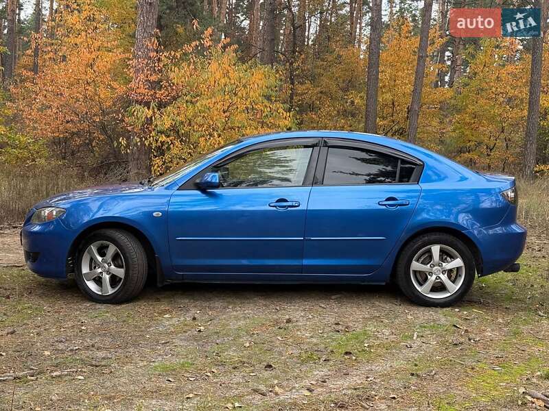 Седан Mazda 3 2006 в Черкассах