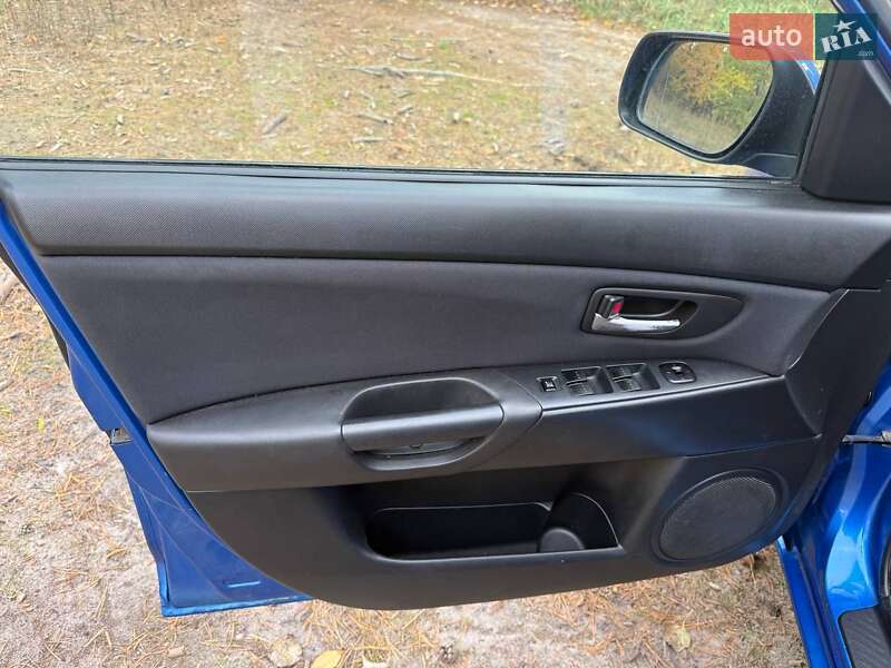 Седан Mazda 3 2006 в Черкассах