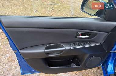 Седан Mazda 3 2006 в 
