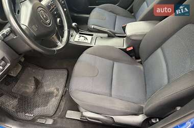 Седан Mazda 3 2006 в 