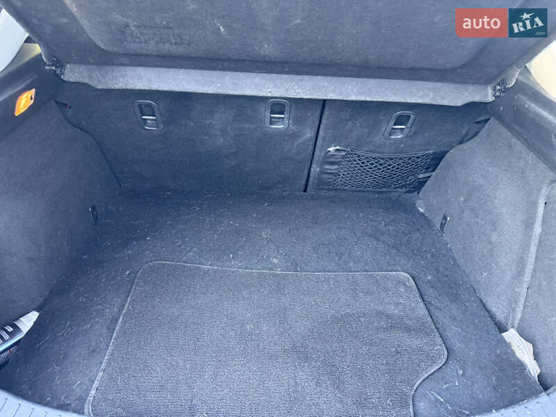 Хэтчбек Mazda 3 2015 в Одессе фото 20 Хэтчбек Mazda 3 2015 в Одессе