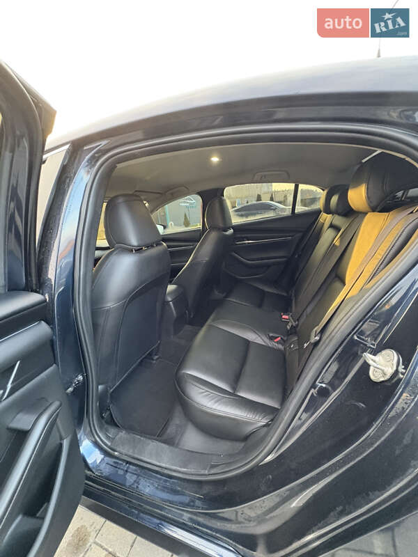 Седан Mazda 3 2021 в Ірпені