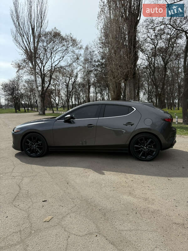 Хетчбек Mazda 3 2021 в Дніпрі