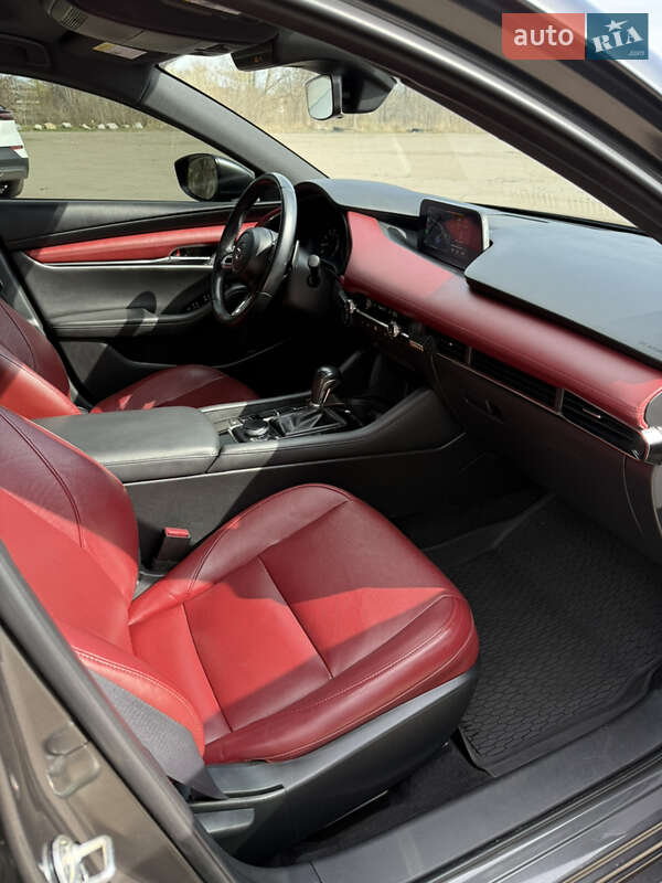 Хетчбек Mazda 3 2021 в Дніпрі