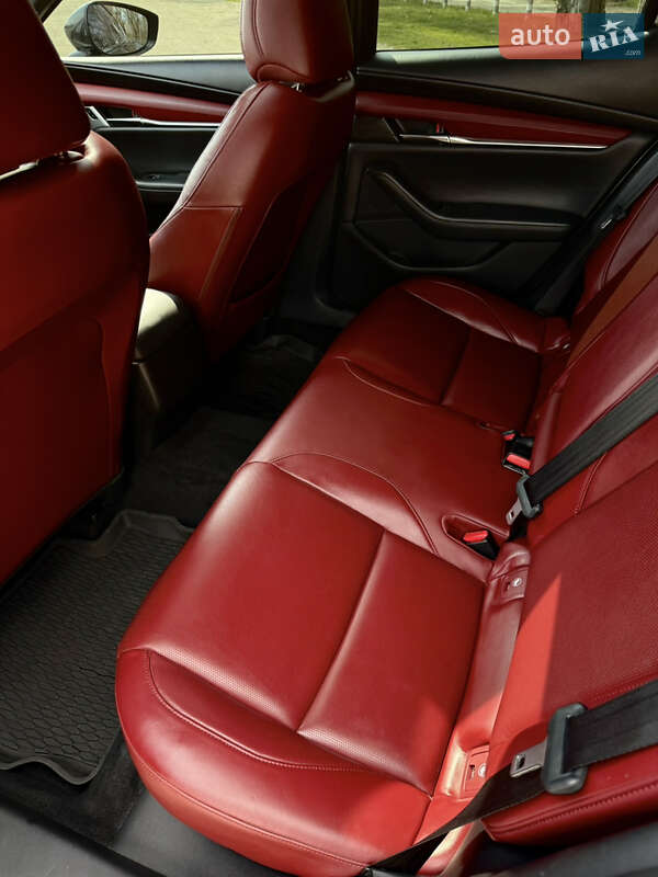 Хетчбек Mazda 3 2021 в Дніпрі