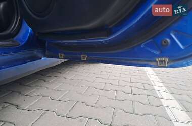 Седан Mazda 3 2005 в 