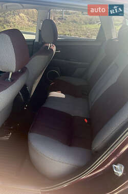Хэтчбек Mazda 3 2007 в 