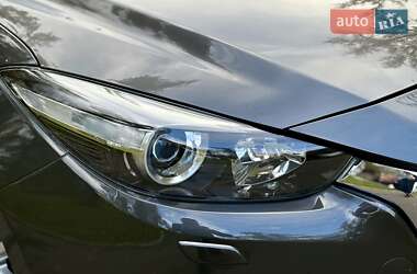 Седан Mazda 3 2017 в  фото 12 Седан Mazda 3 2017 в