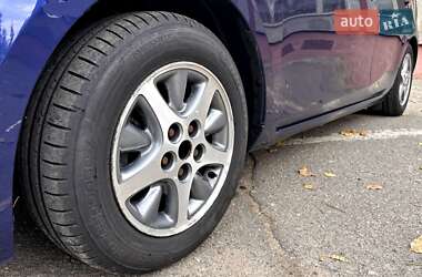 Хэтчбек Mazda 3 2011 в 