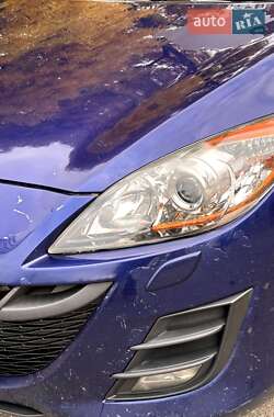 Хэтчбек Mazda 3 2011 в 