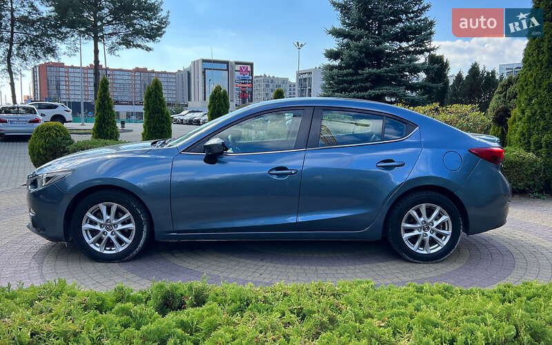 Седан Mazda 3 2014 в Львове