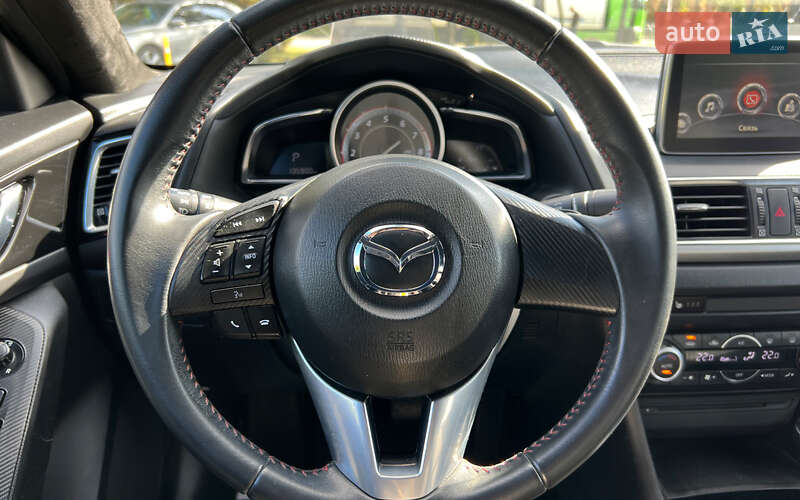 Седан Mazda 3 2014 в Львове