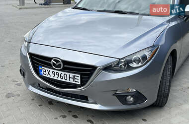 Седан Mazda 3 2016 в  фото 3 Седан Mazda 3 2016 в