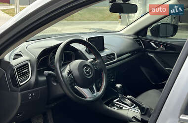 Седан Mazda 3 2016 в  фото 8 Седан Mazda 3 2016 в