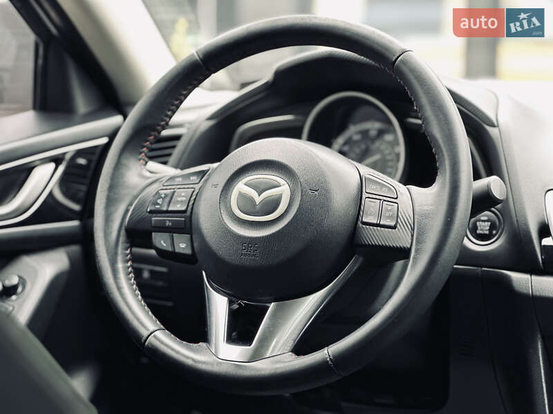 Седан Mazda 3 2014 в Кременчуці