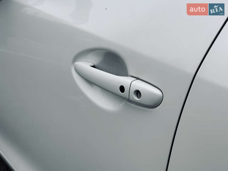 Седан Mazda 3 2014 в Кременчуці