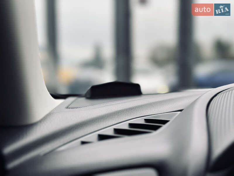 Седан Mazda 3 2014 в Кременчуці