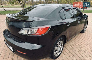 Седан Mazda 3 2012 в  фото 8 Седан Mazda 3 2012 в
