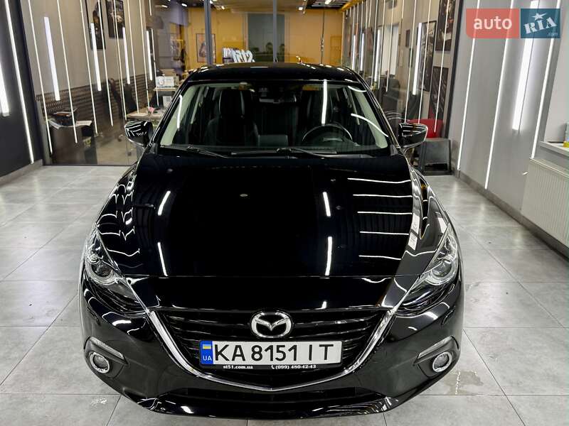 Mazda 3 2015