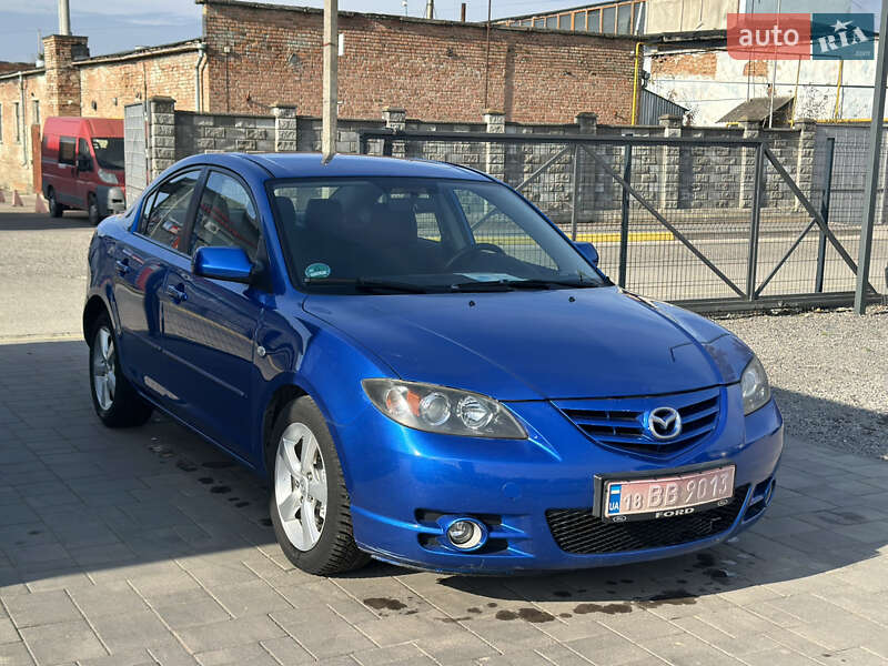 Седан Mazda 3 2005 в Ровно