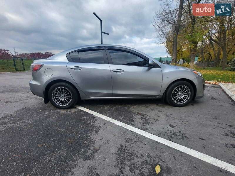 Седан Mazda 3 2010 в Александрие фото 11 Седан Mazda 3 2010 в Александрие
