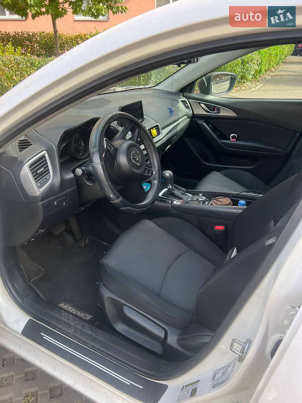 Седан Mazda 3 2016 в Киеве фото 5 Седан Mazda 3 2016 в Киеве
