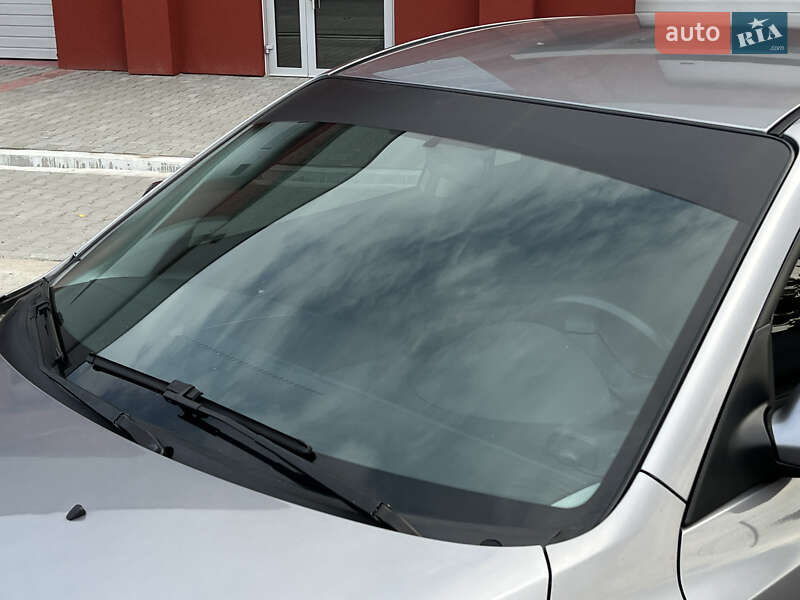 Хетчбек Mazda 3 2004 в Рівному фото 12 Хетчбек Mazda 3 2004 в Рівному