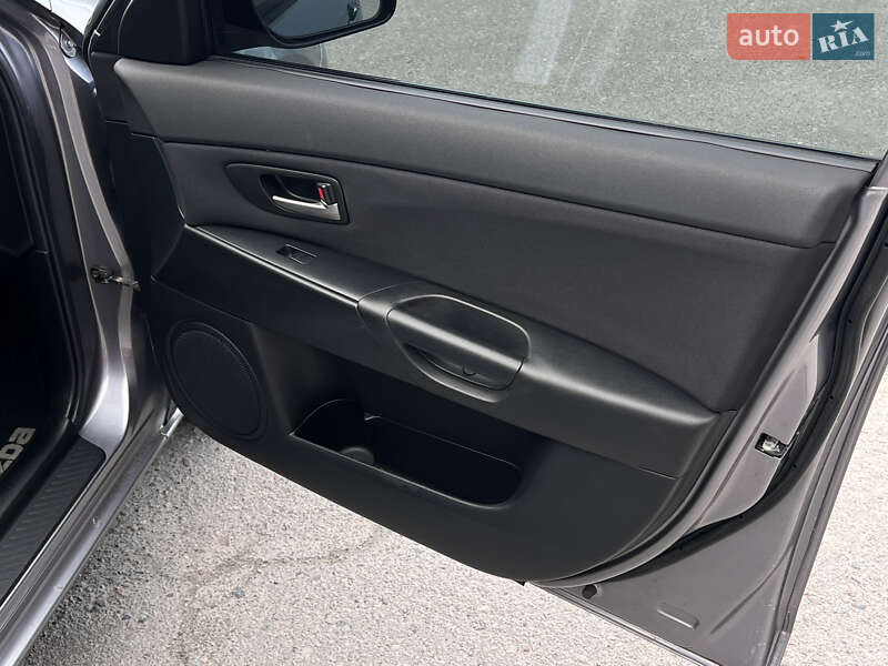 Хетчбек Mazda 3 2004 в Рівному фото 21 Хетчбек Mazda 3 2004 в Рівному