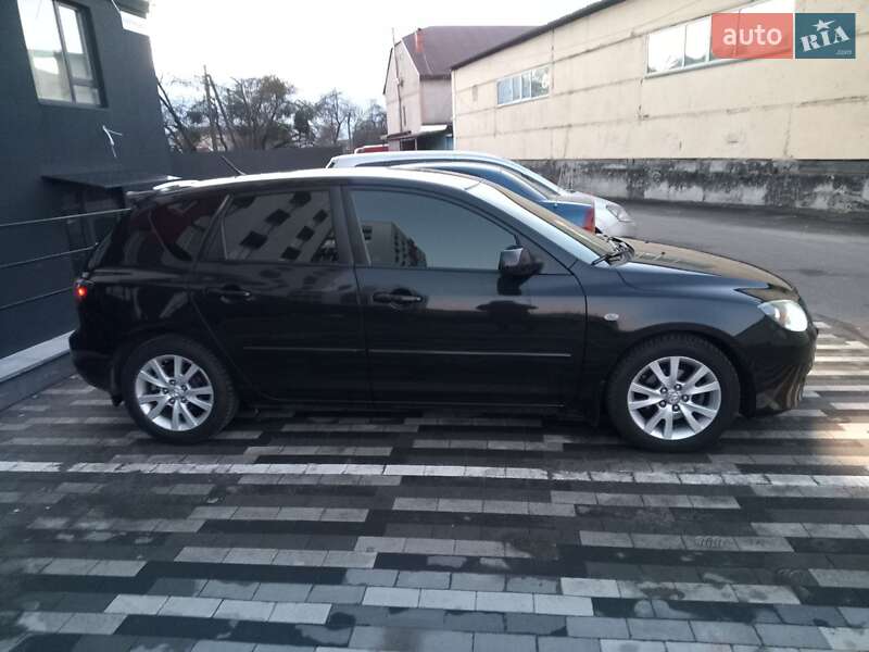 Хетчбек Mazda 3 2008 в Гатне
