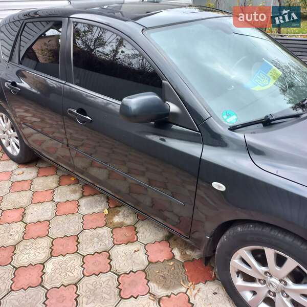 Хэтчбек Mazda 3 2006 в Житомире