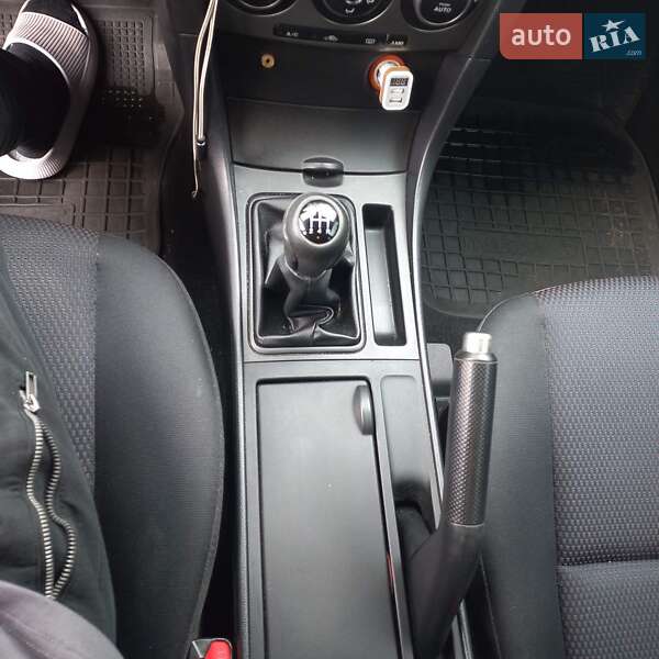 Хэтчбек Mazda 3 2006 в Житомире