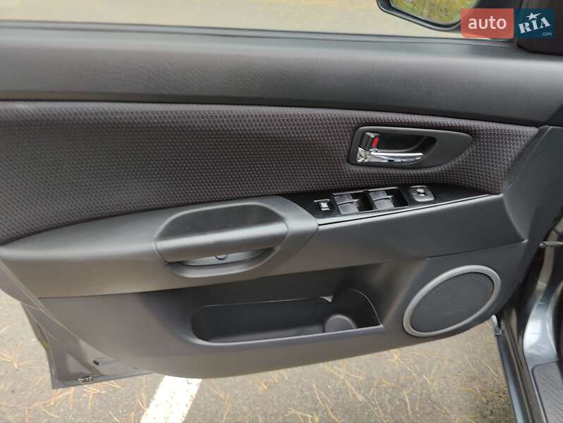 Хэтчбек Mazda 3 2008 в Киеве фото 13 Хэтчбек Mazda 3 2008 в Киеве