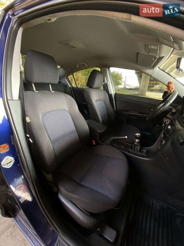 Седан Mazda 3 2004 в Мукачевому фото 27 Седан Mazda 3 2004 в Мукачевому