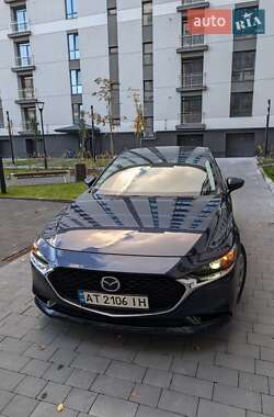 Седан Mazda 3 2019 в Івано-Франківську