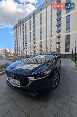 Седан Mazda 3 2019 в Ивано-Франковске
