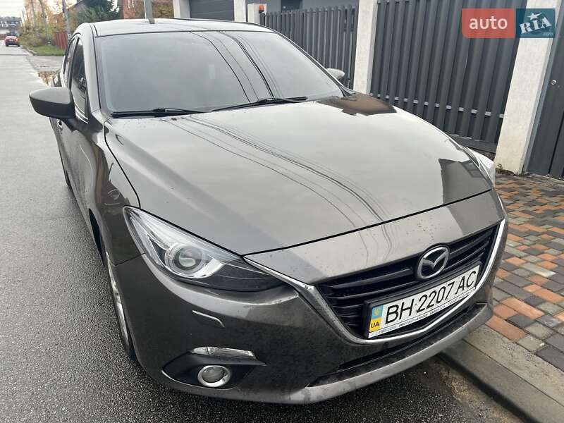 Седан Mazda 3 2016 в Києві фото 3 Седан Mazda 3 2016 в Києві