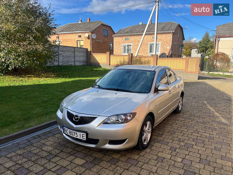 Седан Mazda 3 2007 в  фото Седан Mazda 3 2007 в