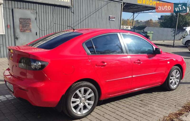 Седан Mazda 3 2007 в Днепре