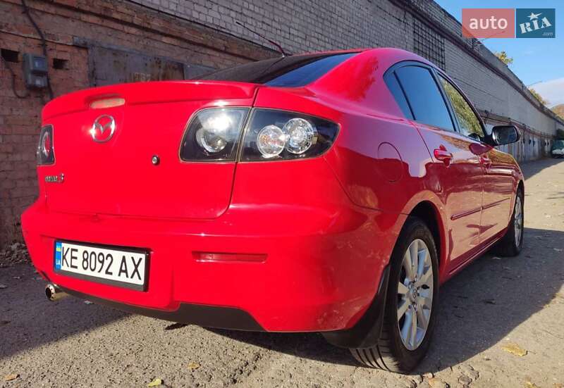 Седан Mazda 3 2007 в Днепре