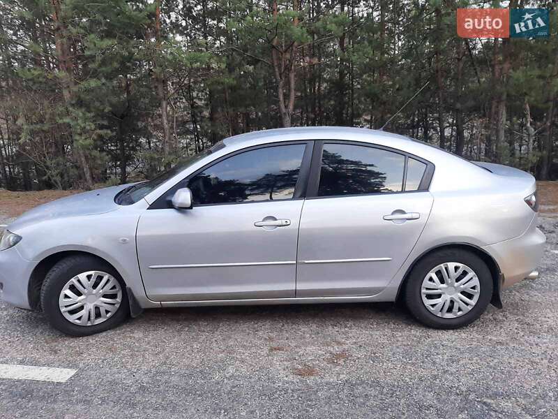 Седан Mazda 3 2006 в Черкассах