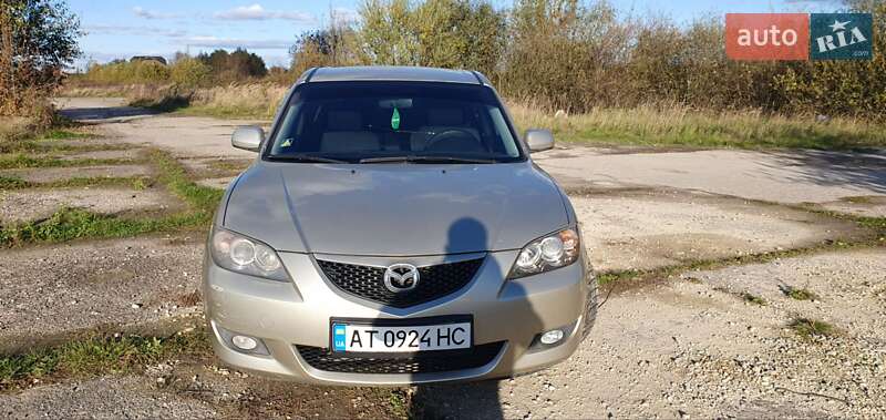 Седан Mazda 3 2004 в Калуше